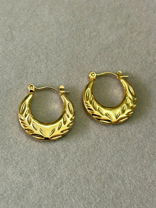Laurel Textured Hoops
