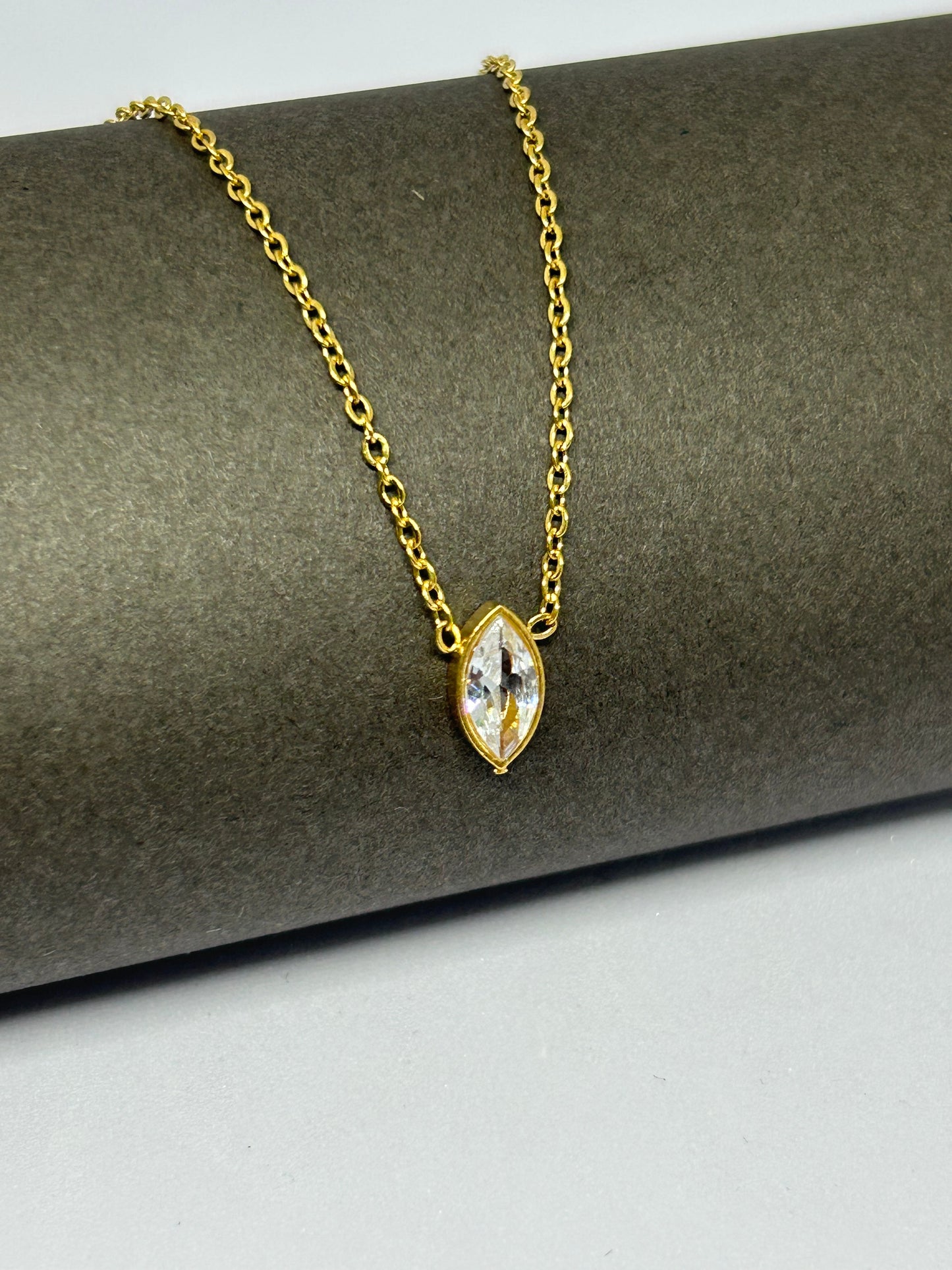 Marquise Glow Minimal Necklace
