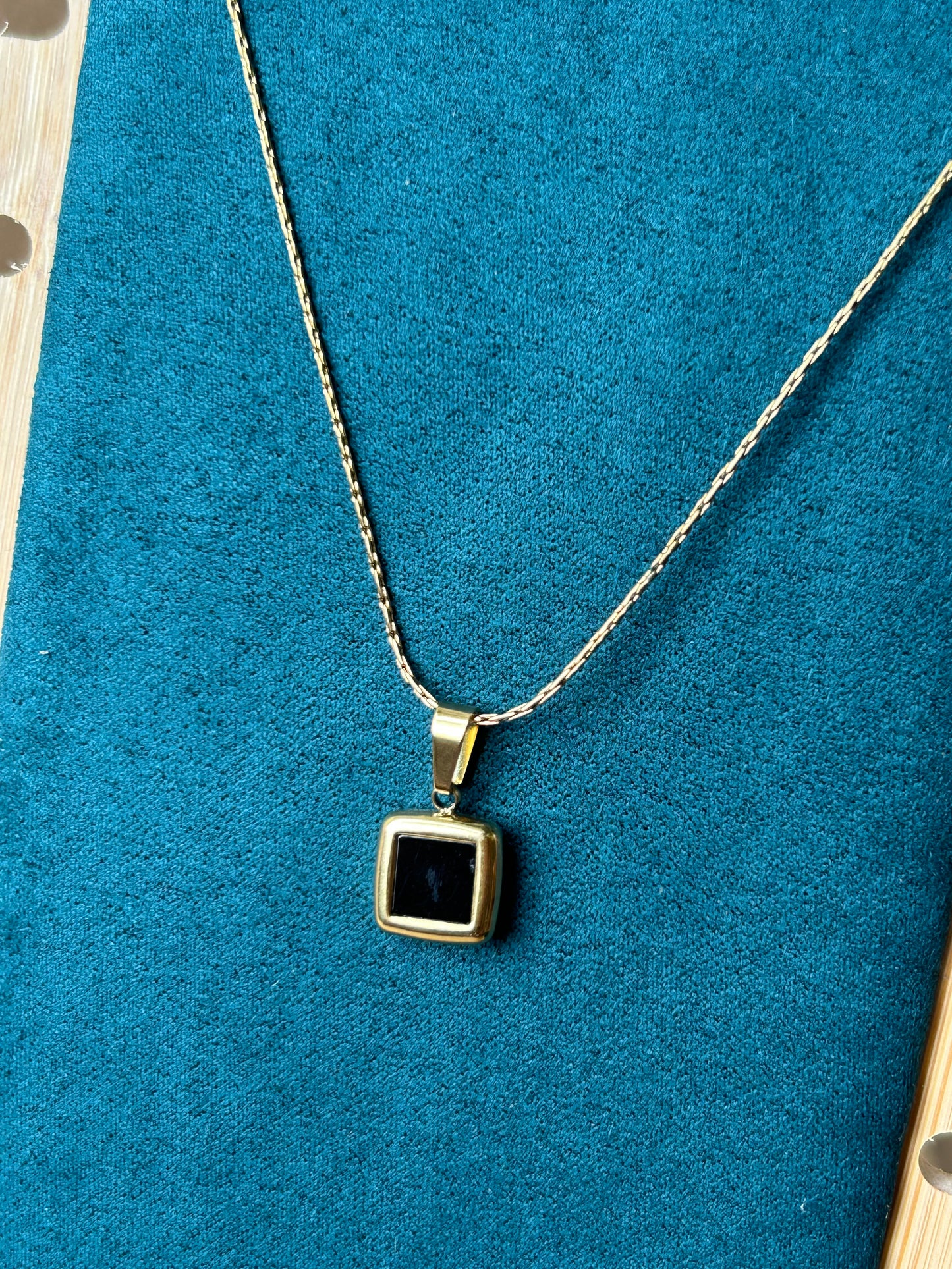 Anti Tarnish Black Onyx Stone Pendant Necklace