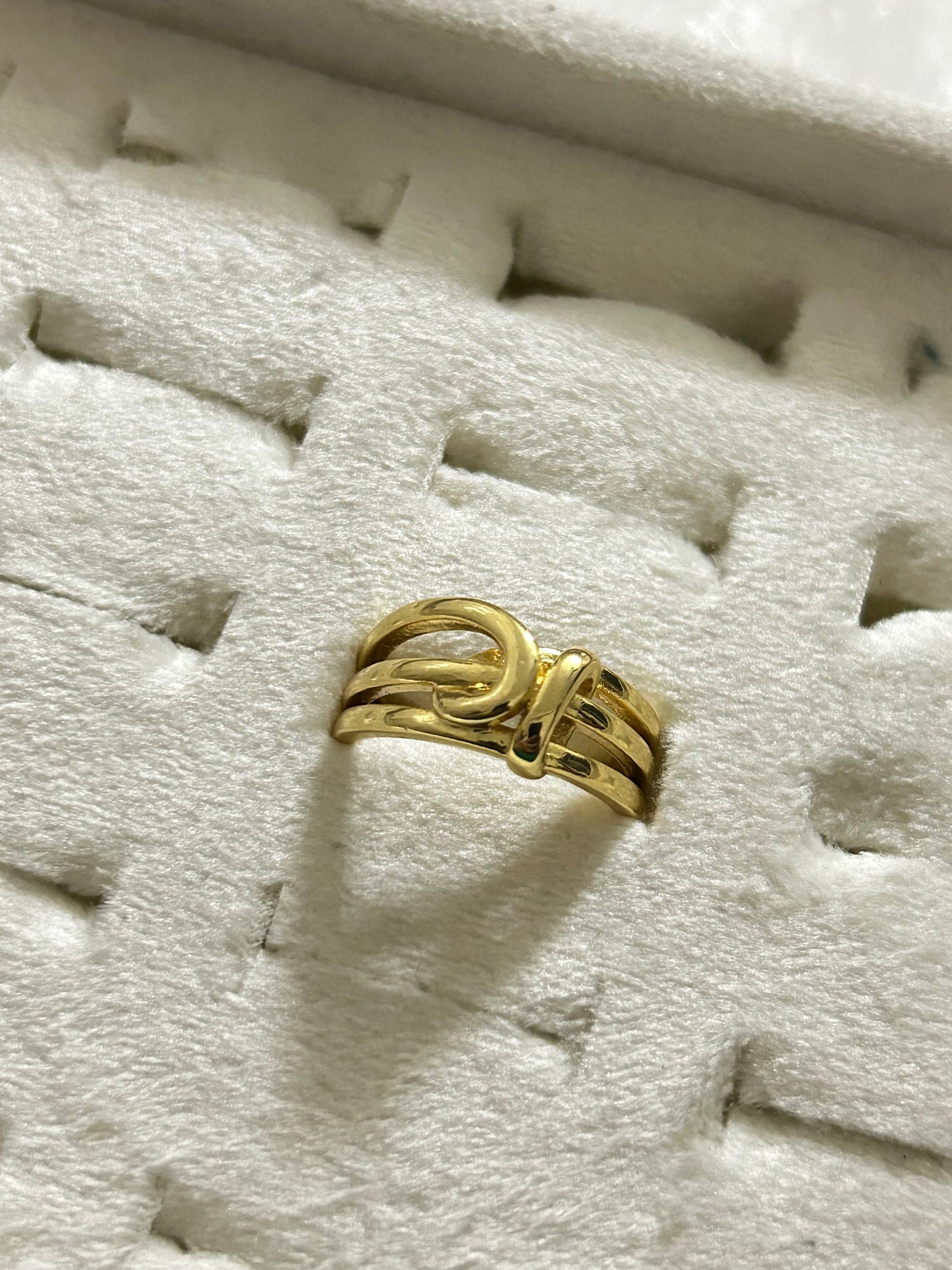 Knott Ring