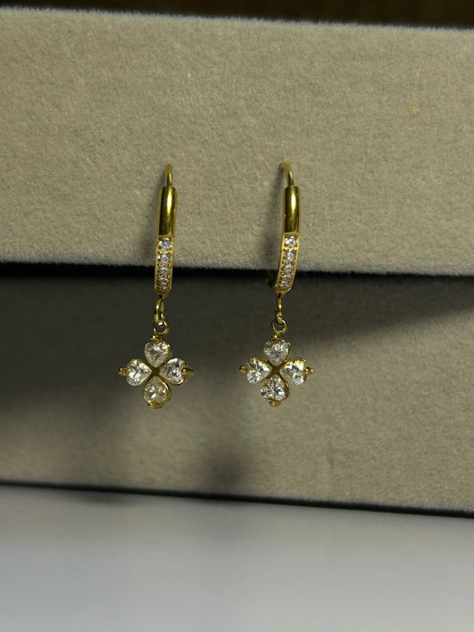 Clover Diamond Huggies