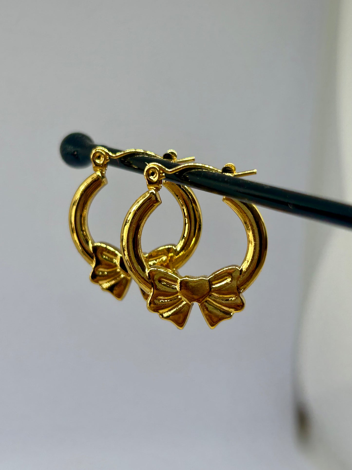 Bow Hoops