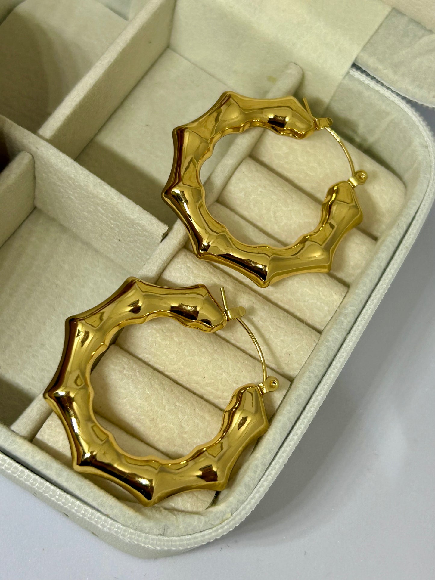 Twirl Chunky Hoops