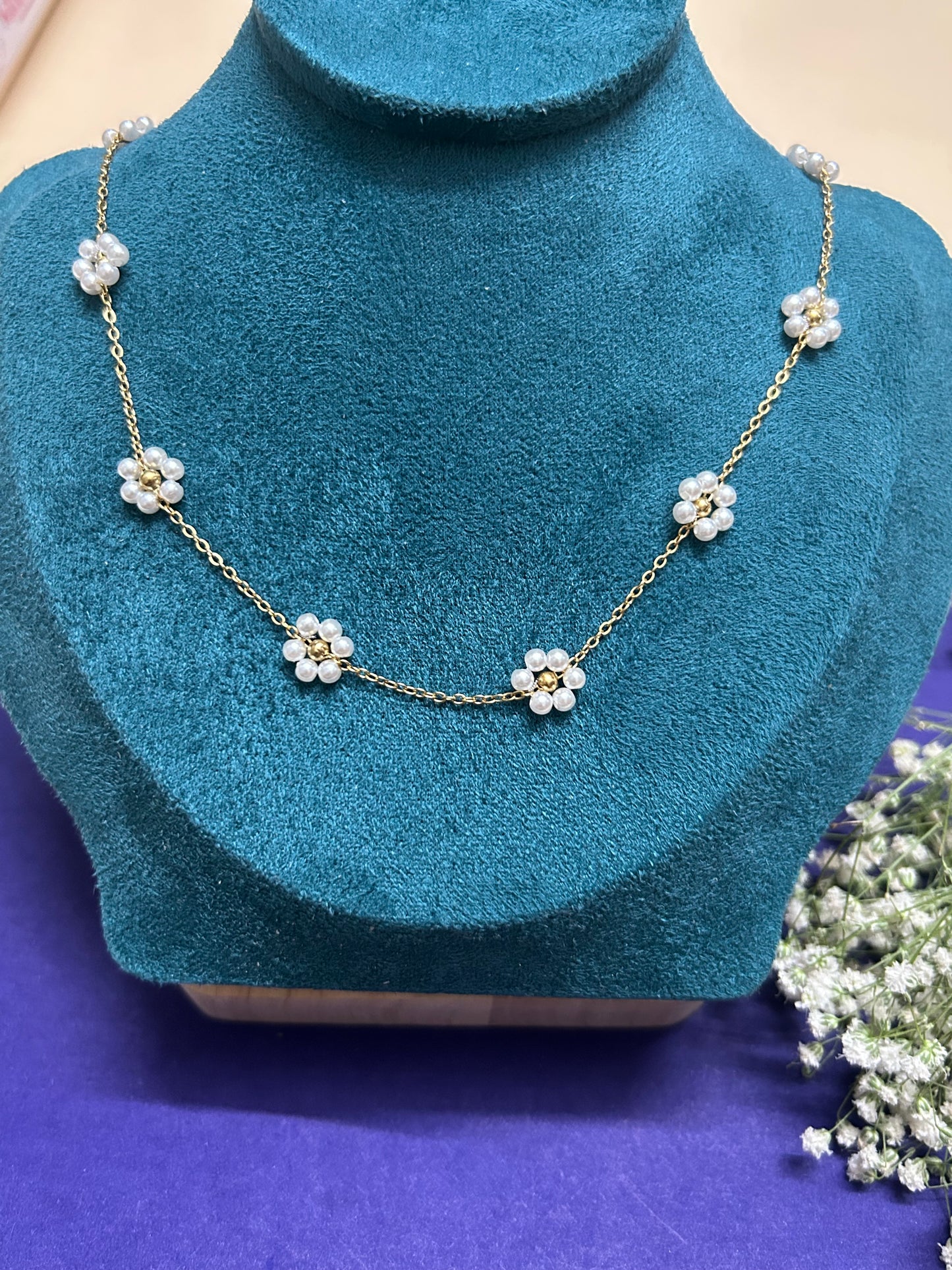 Daisy Necklace