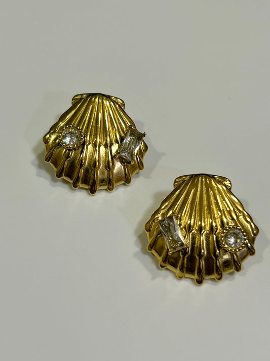 Shell Diamond Earring