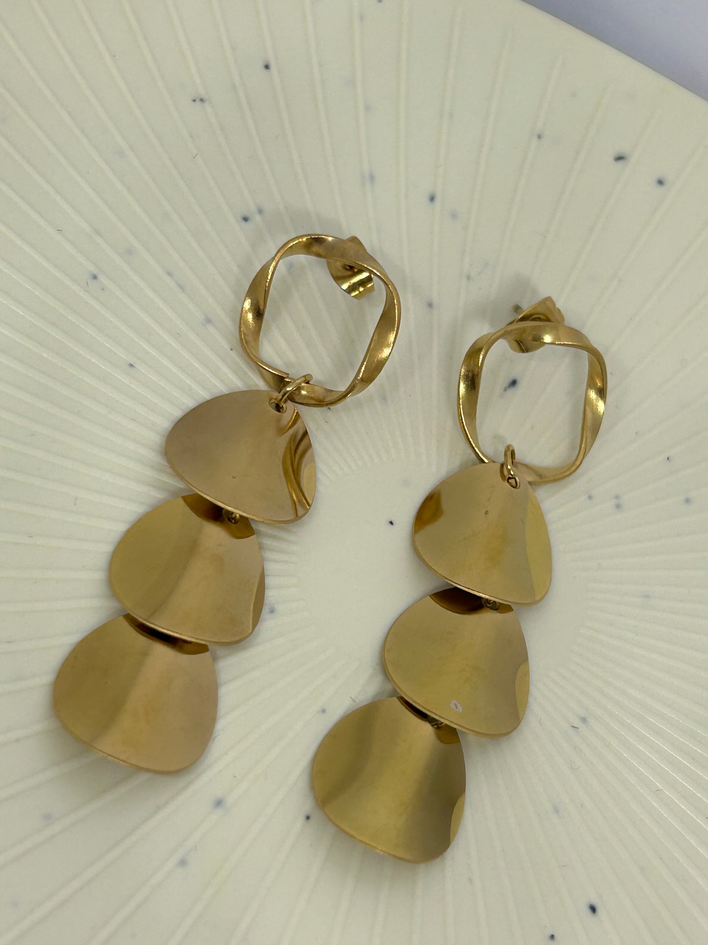 Golden Cascade Drops