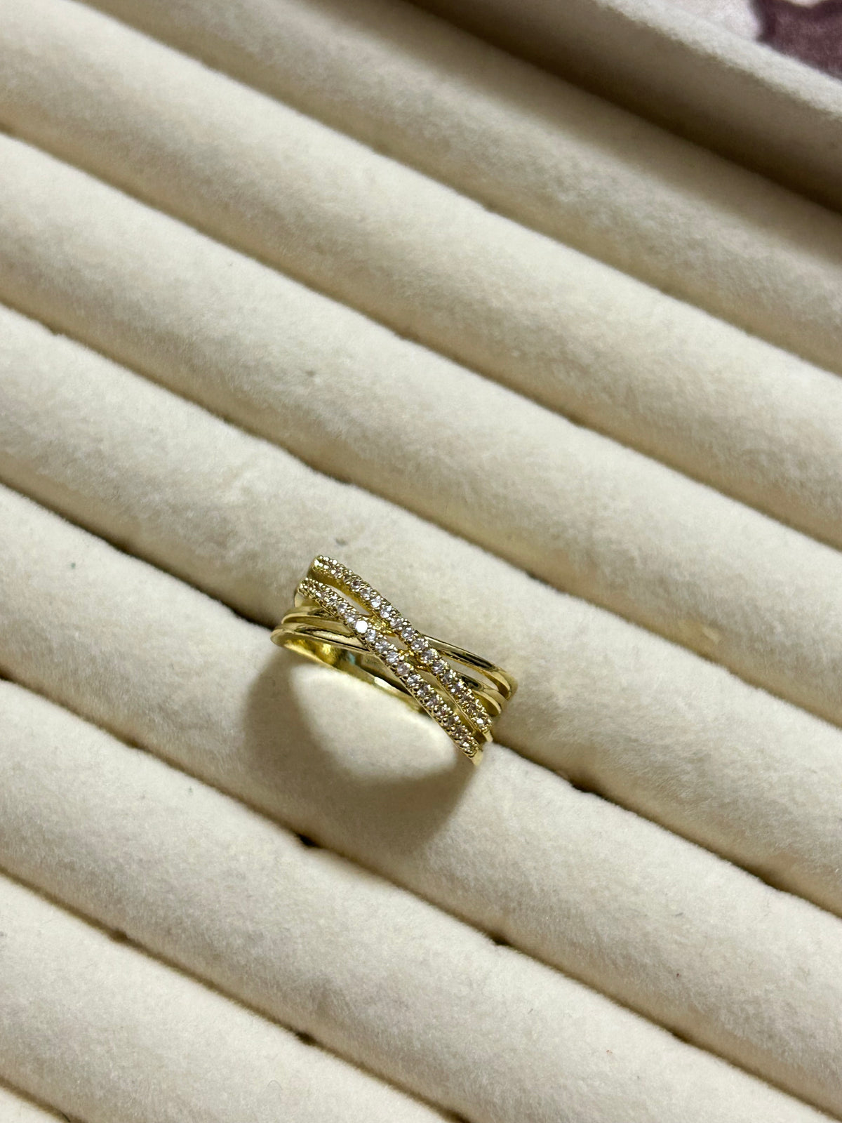 Twist Ring