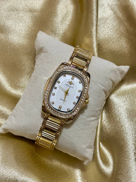 Old Money Vintage Watch(Golden Belt)