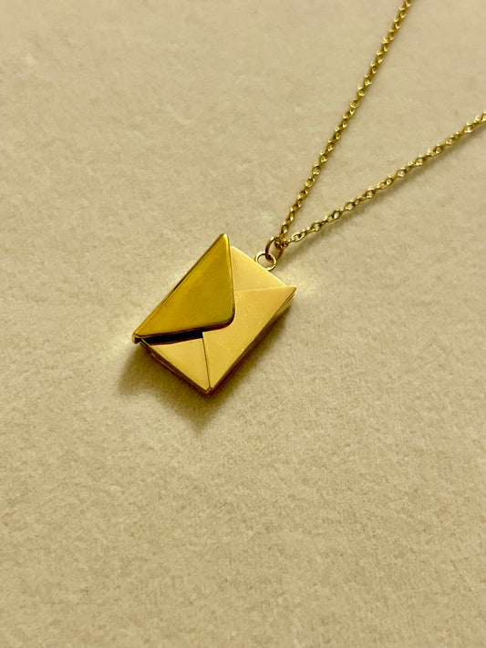 The Love Note Necklace