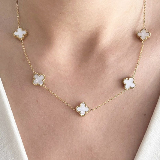 White Clovers Necklace