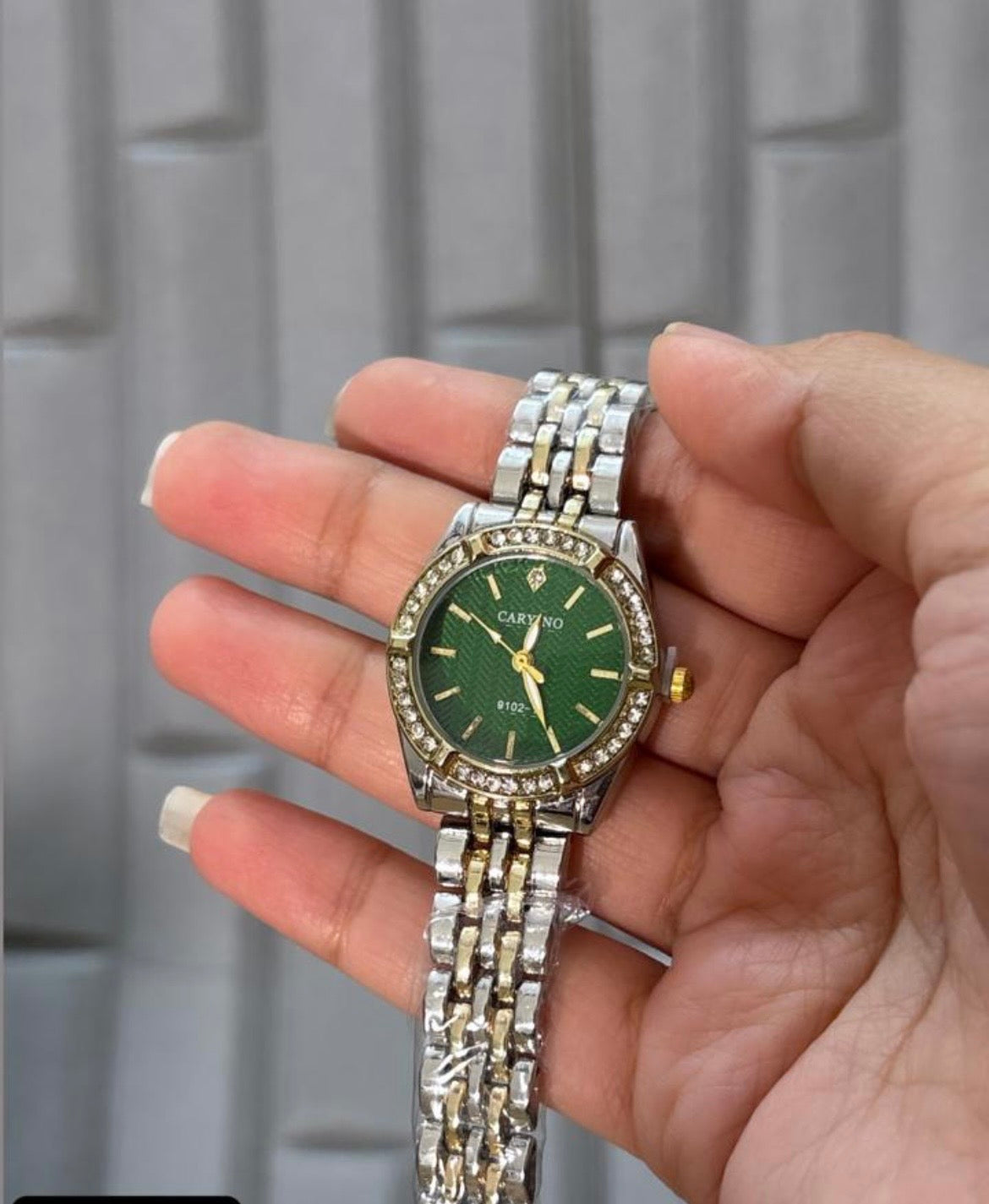 Dual Tone Vintage Watch(Green Dial)