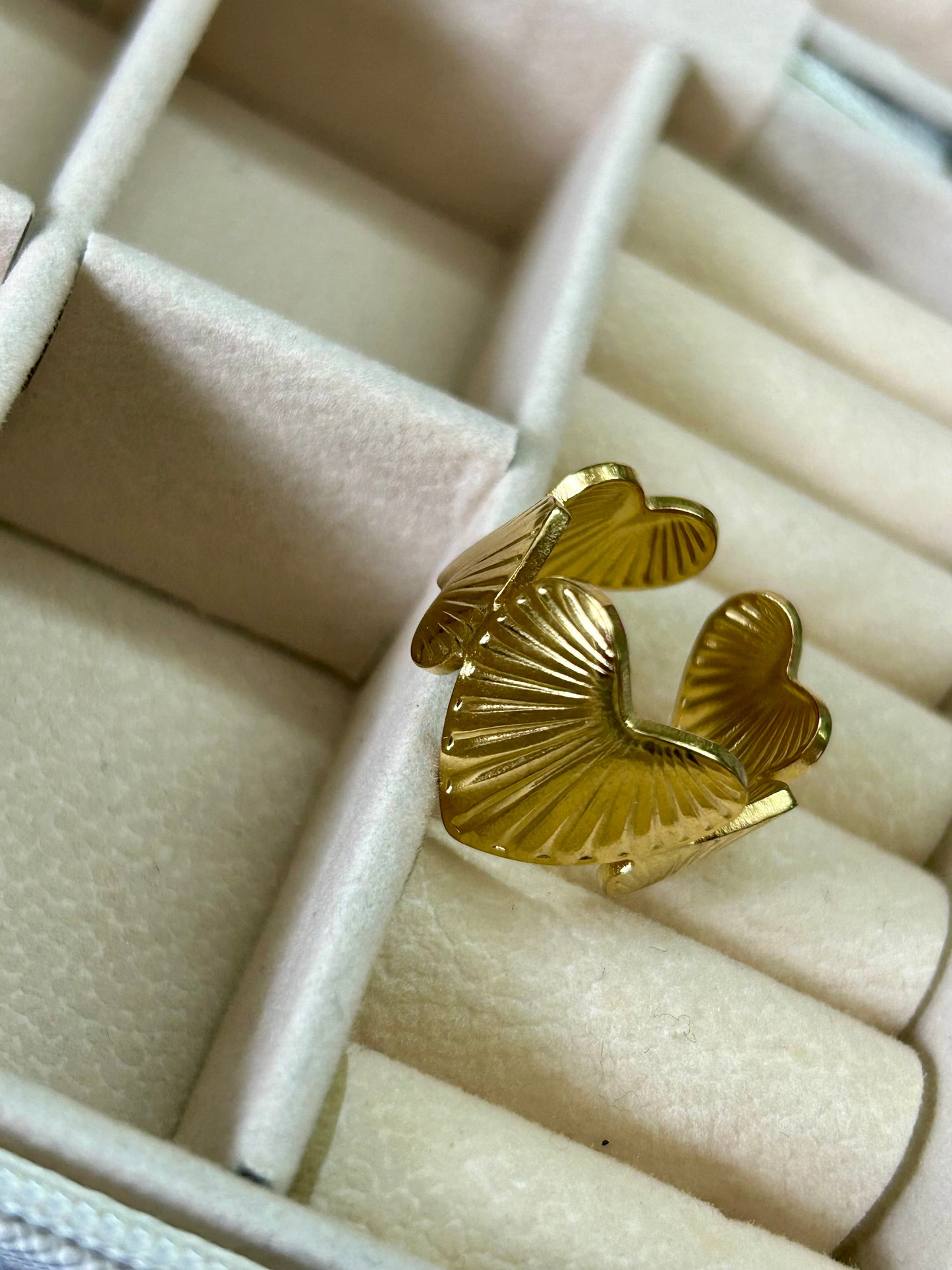 Hearts Band Ring
