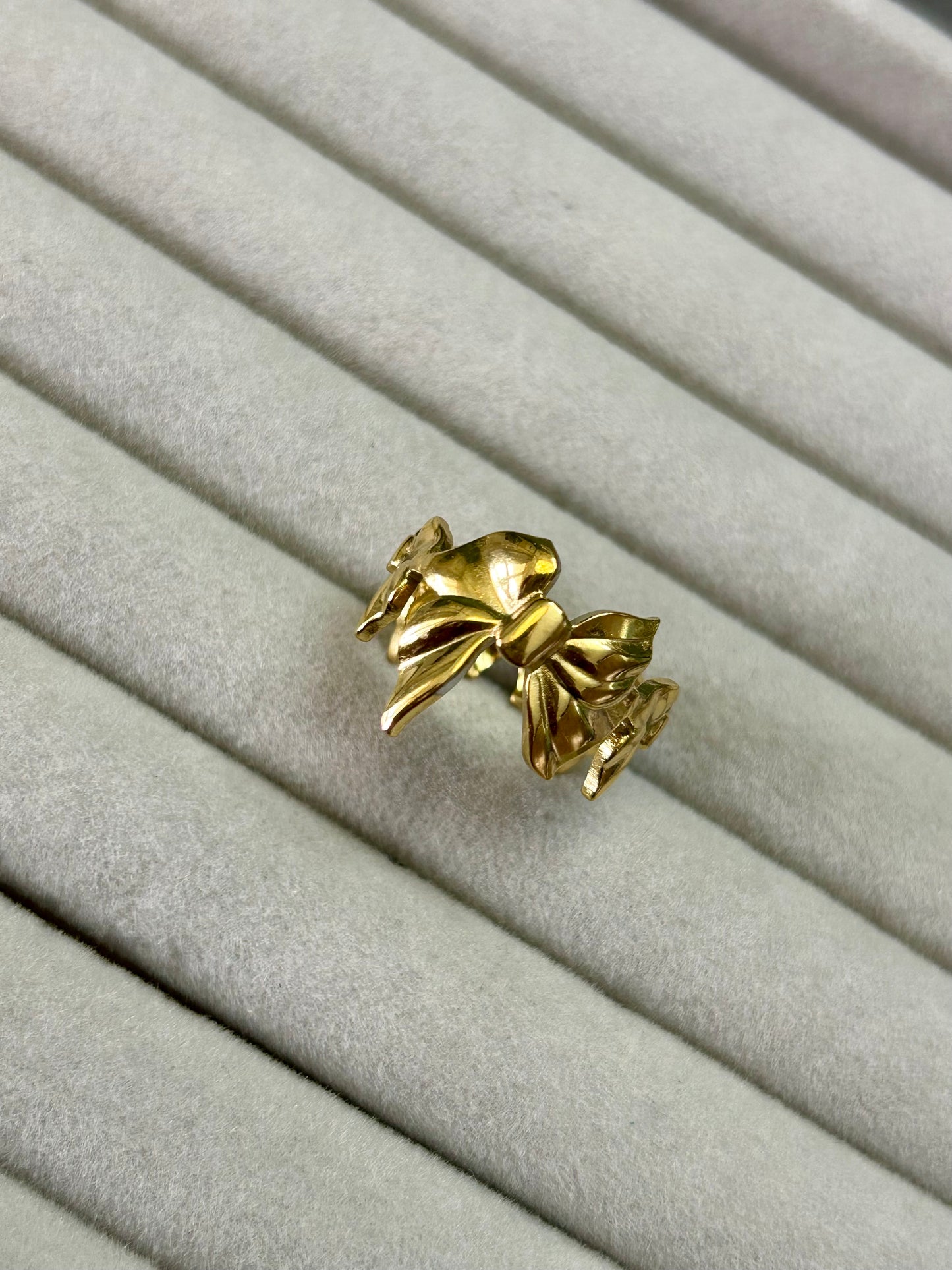 Golden Grace Bow Ring