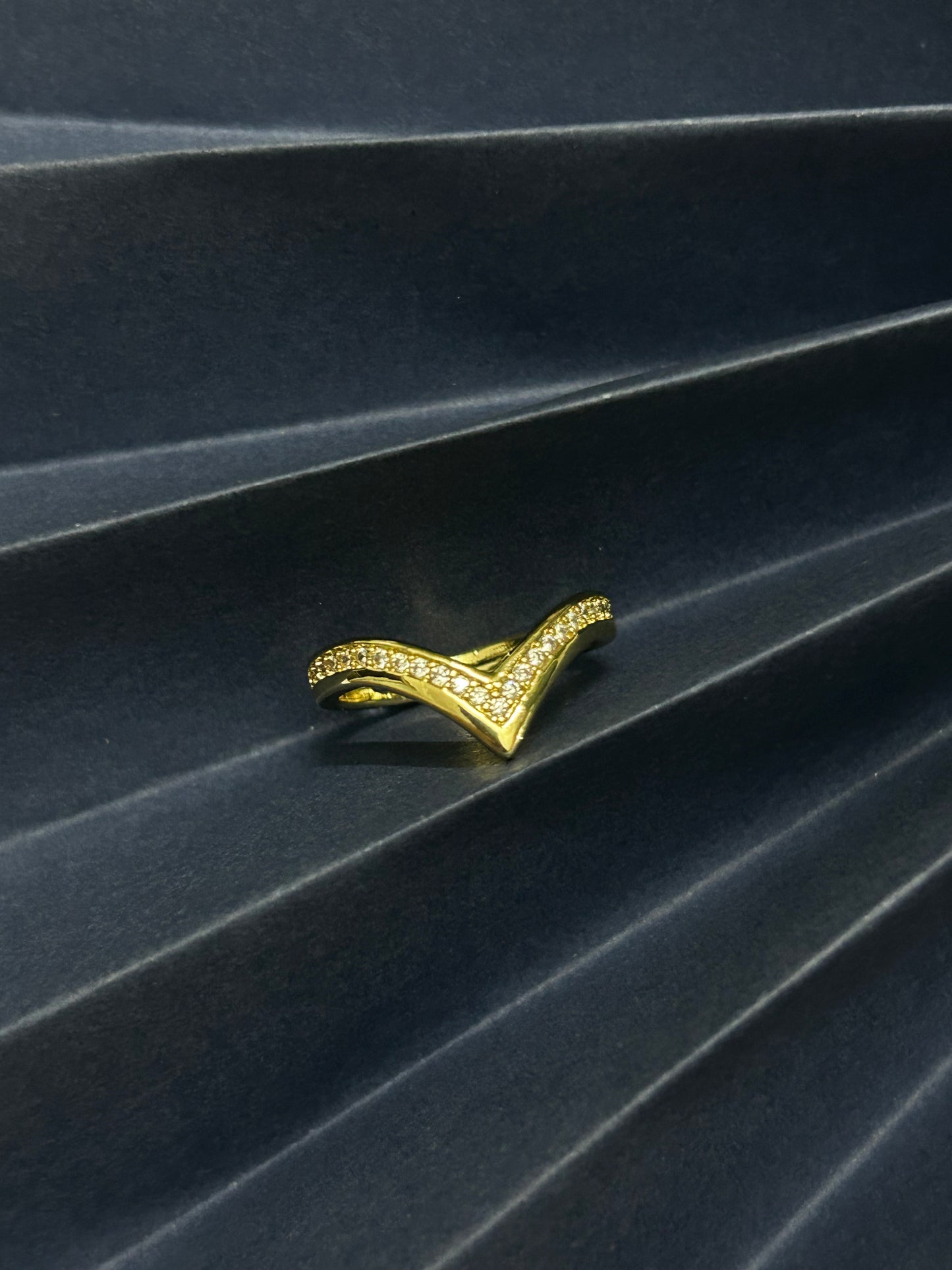 V Diamond Adjustable Ring
