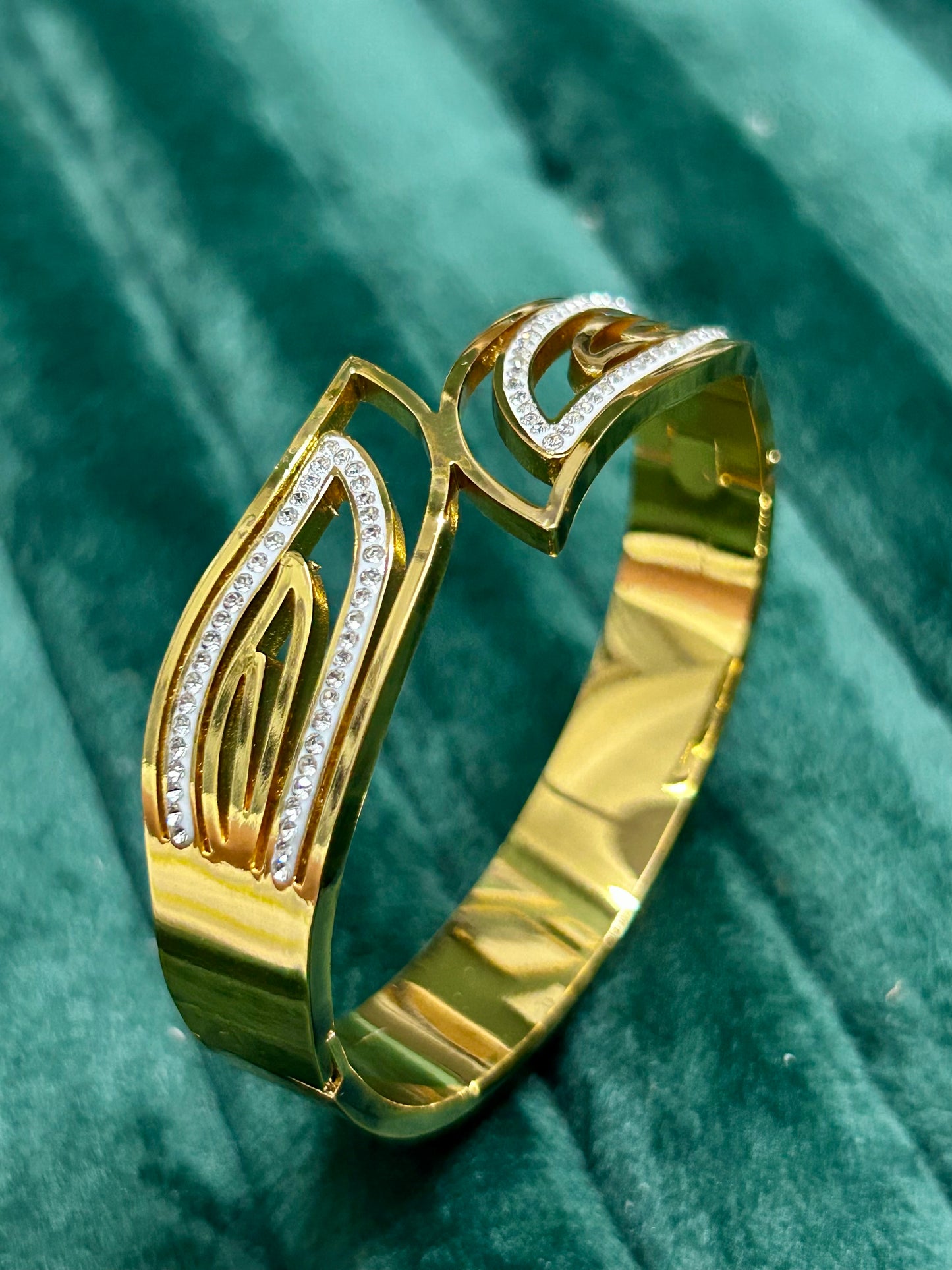 Radiant Leaf Bracelet(Thin Wrist)