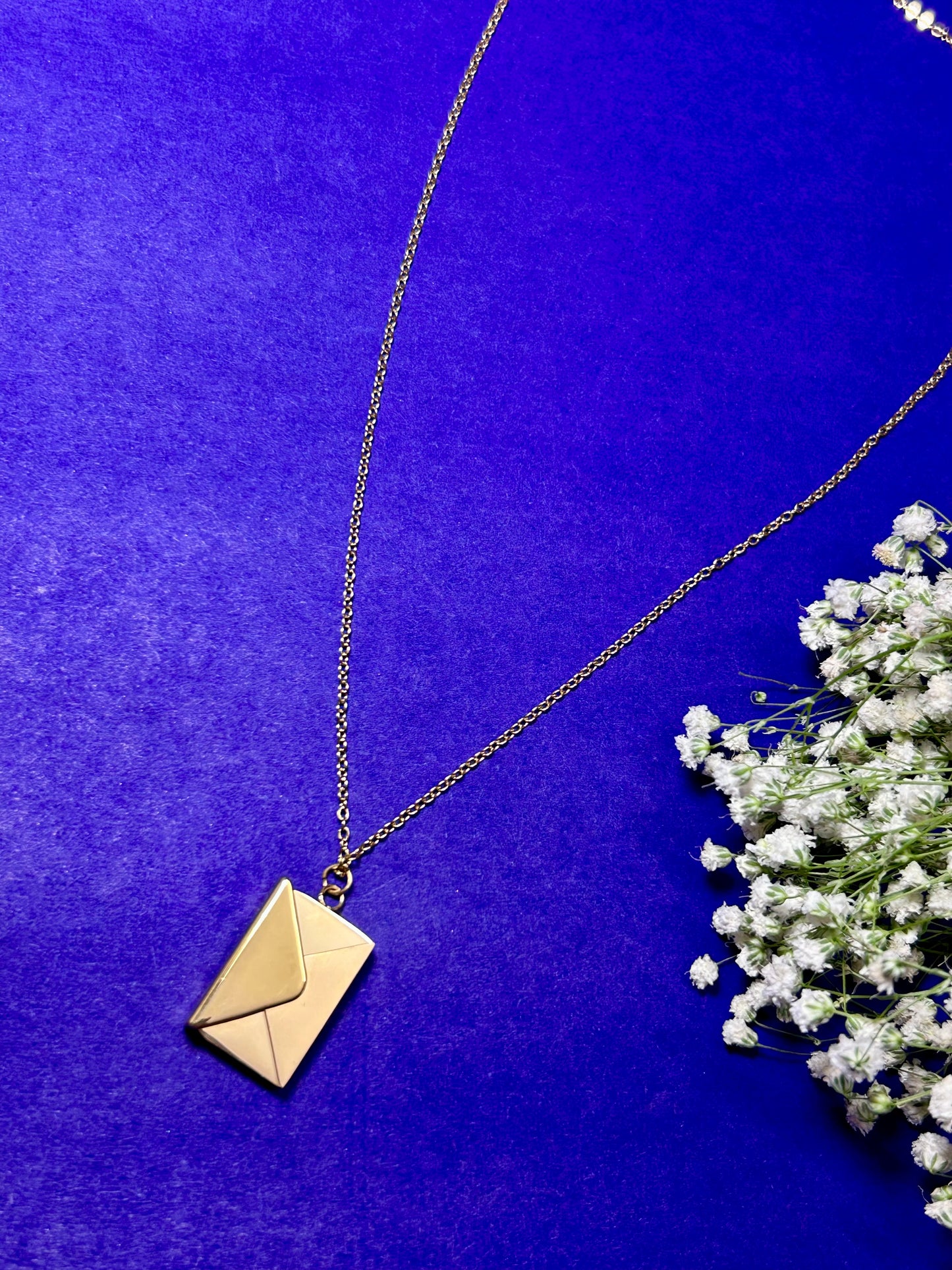 The Love Note Necklace