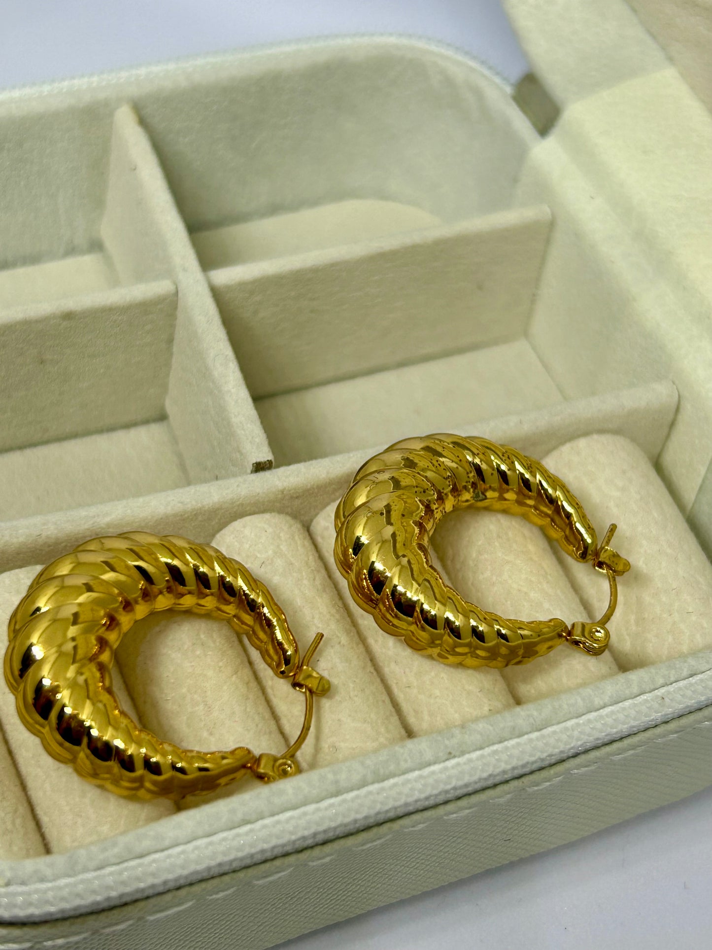 Round Swirl Hoops
