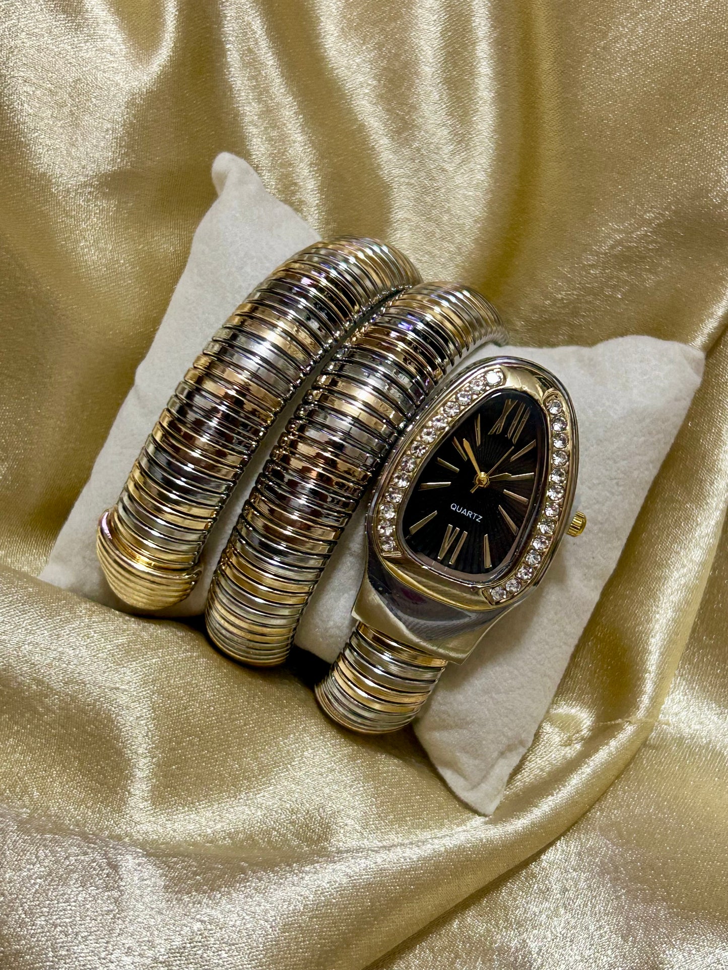 Dual Tone Snake Watch(Black Dial)