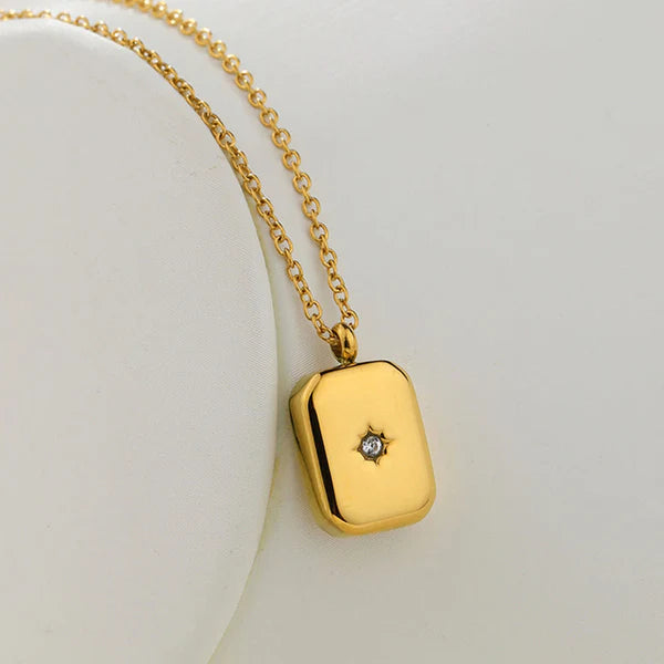 Gold-Plated Anti Tarnish Gold-Toned Star themed Geometric Pendant