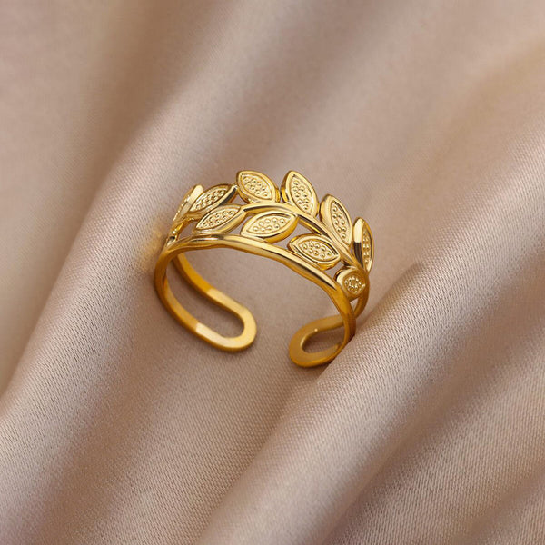 Double Layered Petals Adjustable Ring