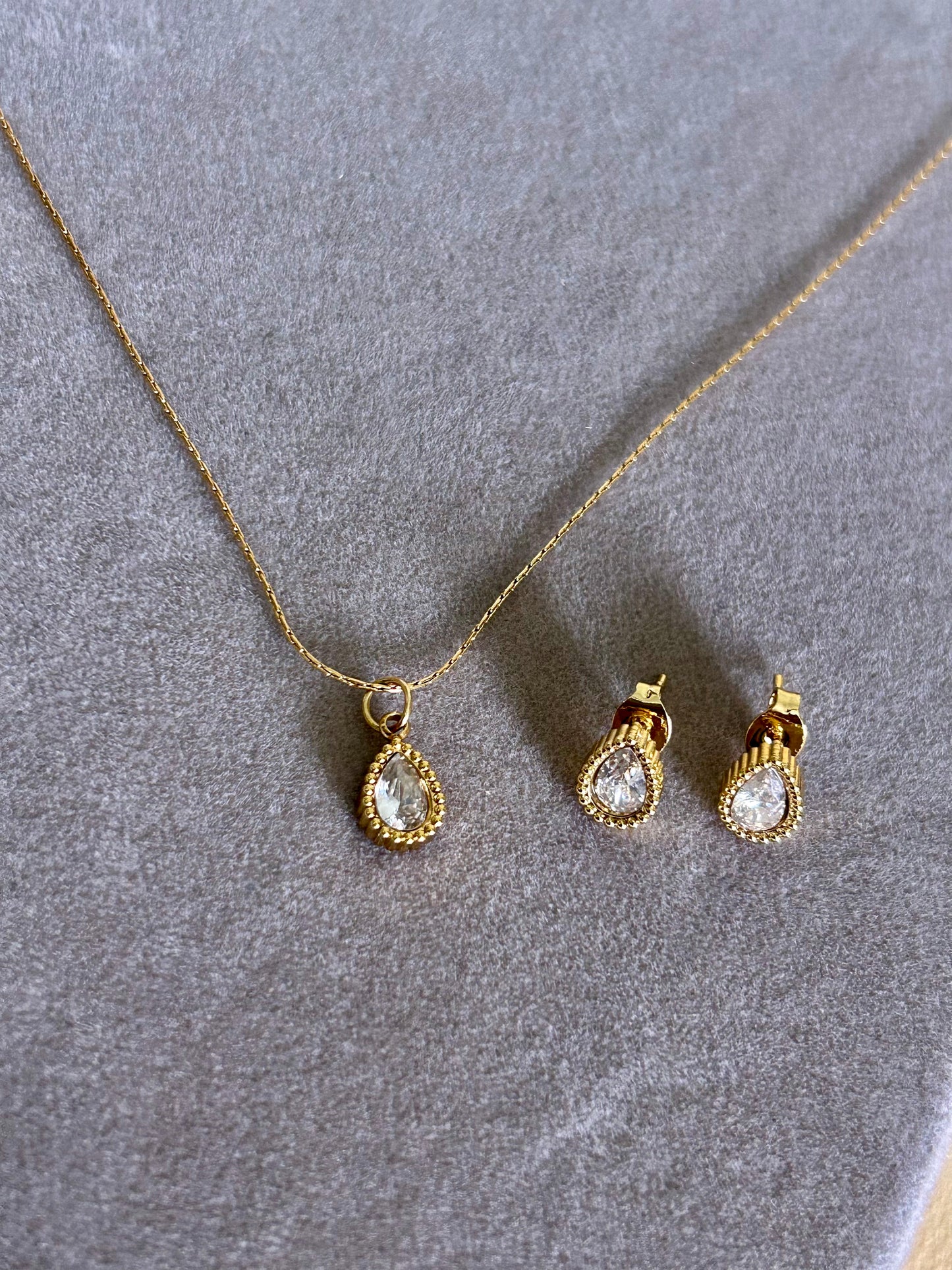 Golden Dewdrop Set