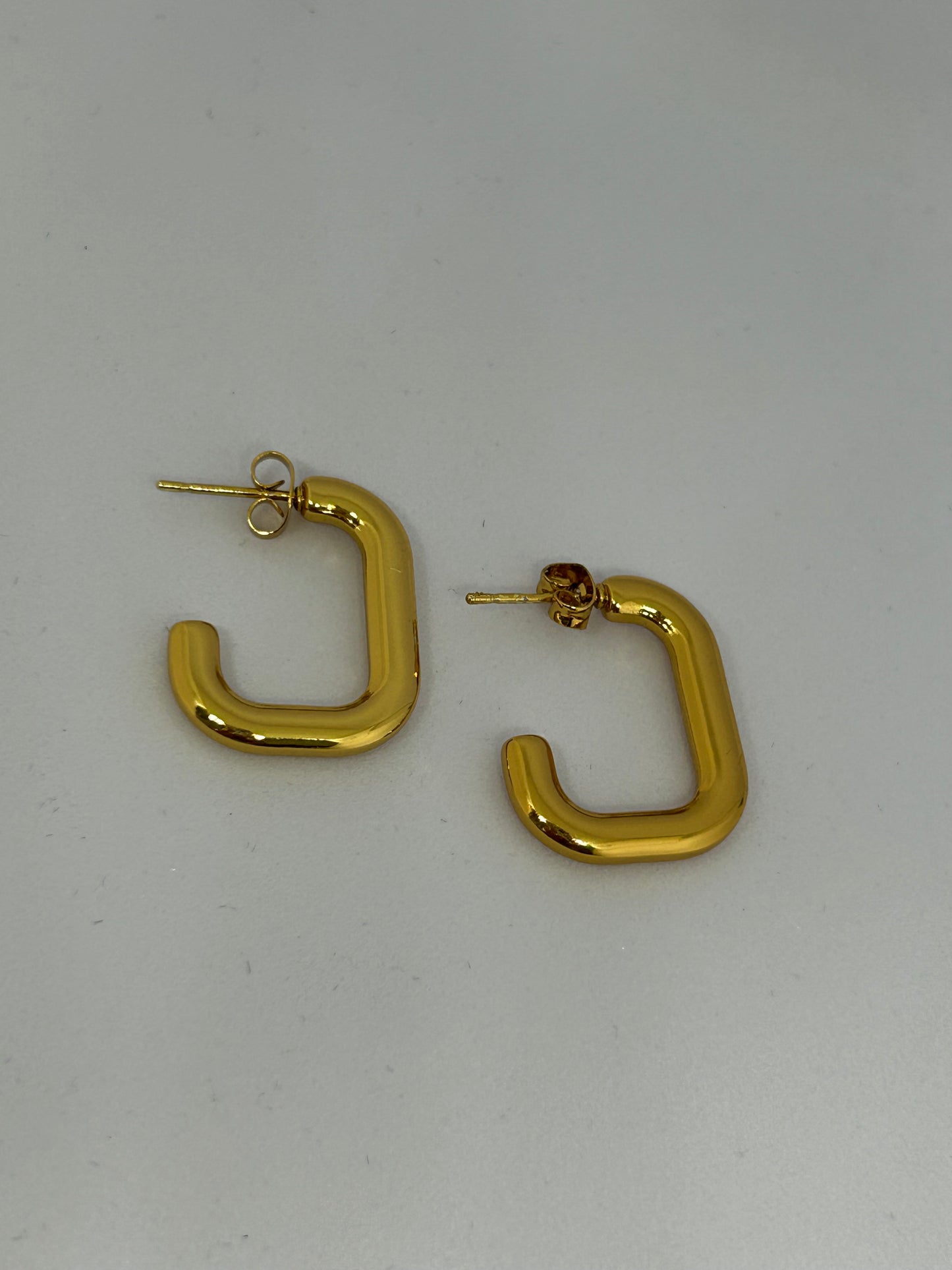 Half Rectangular Hoops