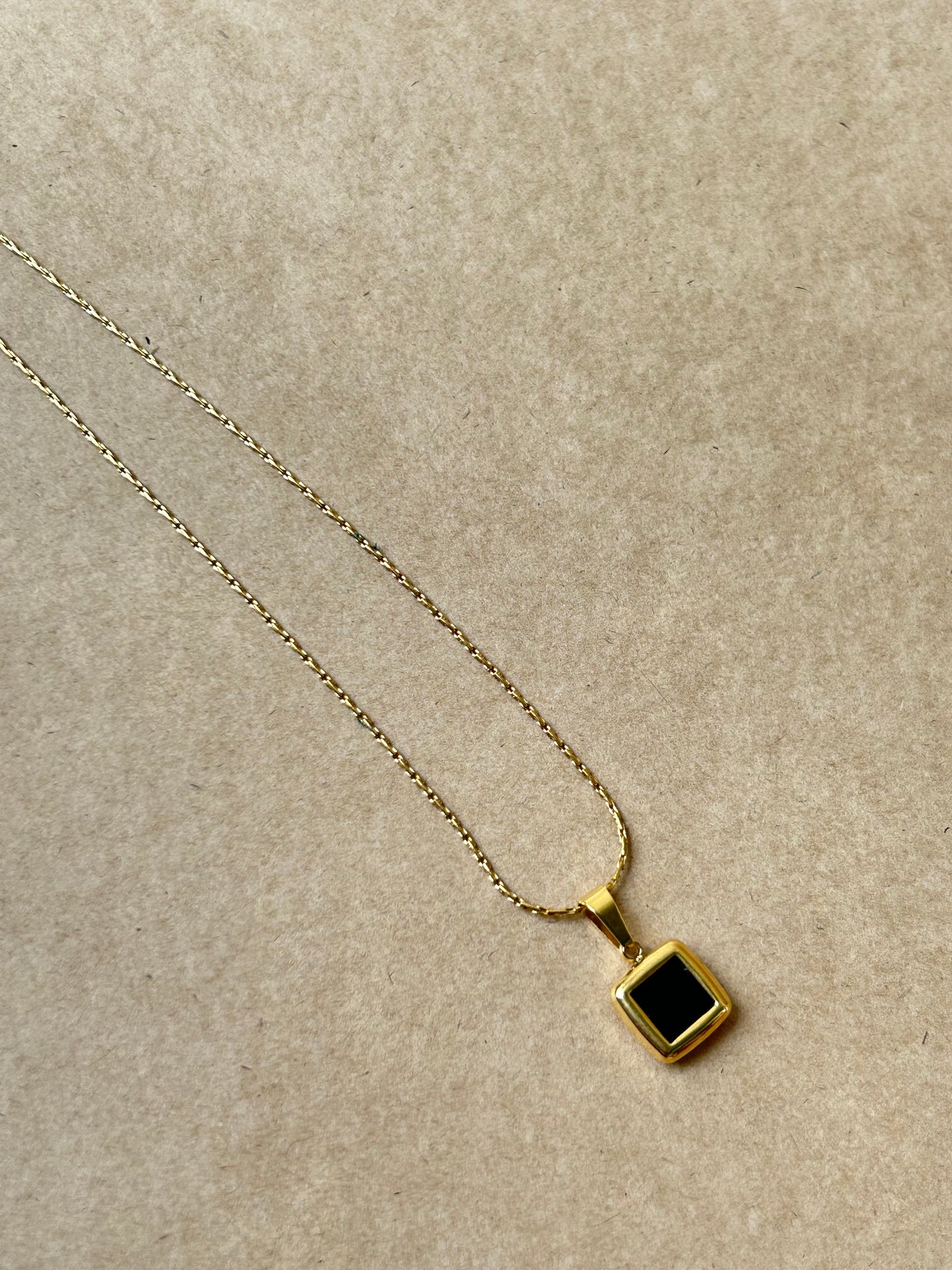 Anti Tarnish Black Onyx Stone Pendant Necklace