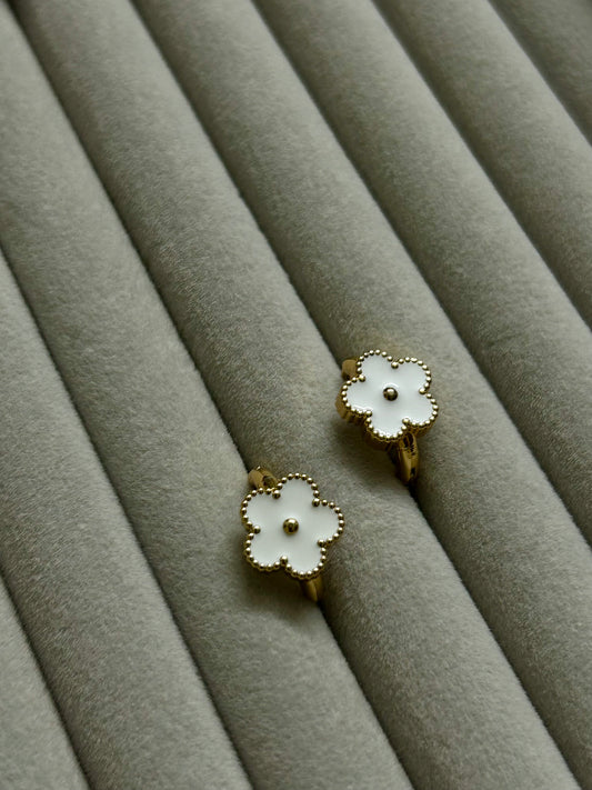 White Clover Huggies