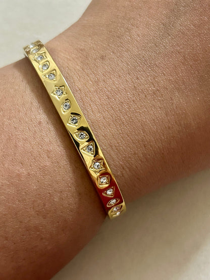 Embossed Diamond Bracelet