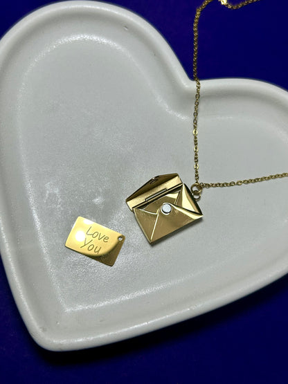 The Love Note Necklace