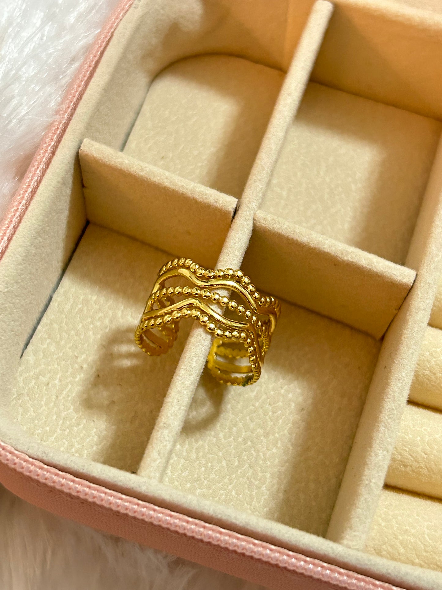 Waves Adjustable Ring