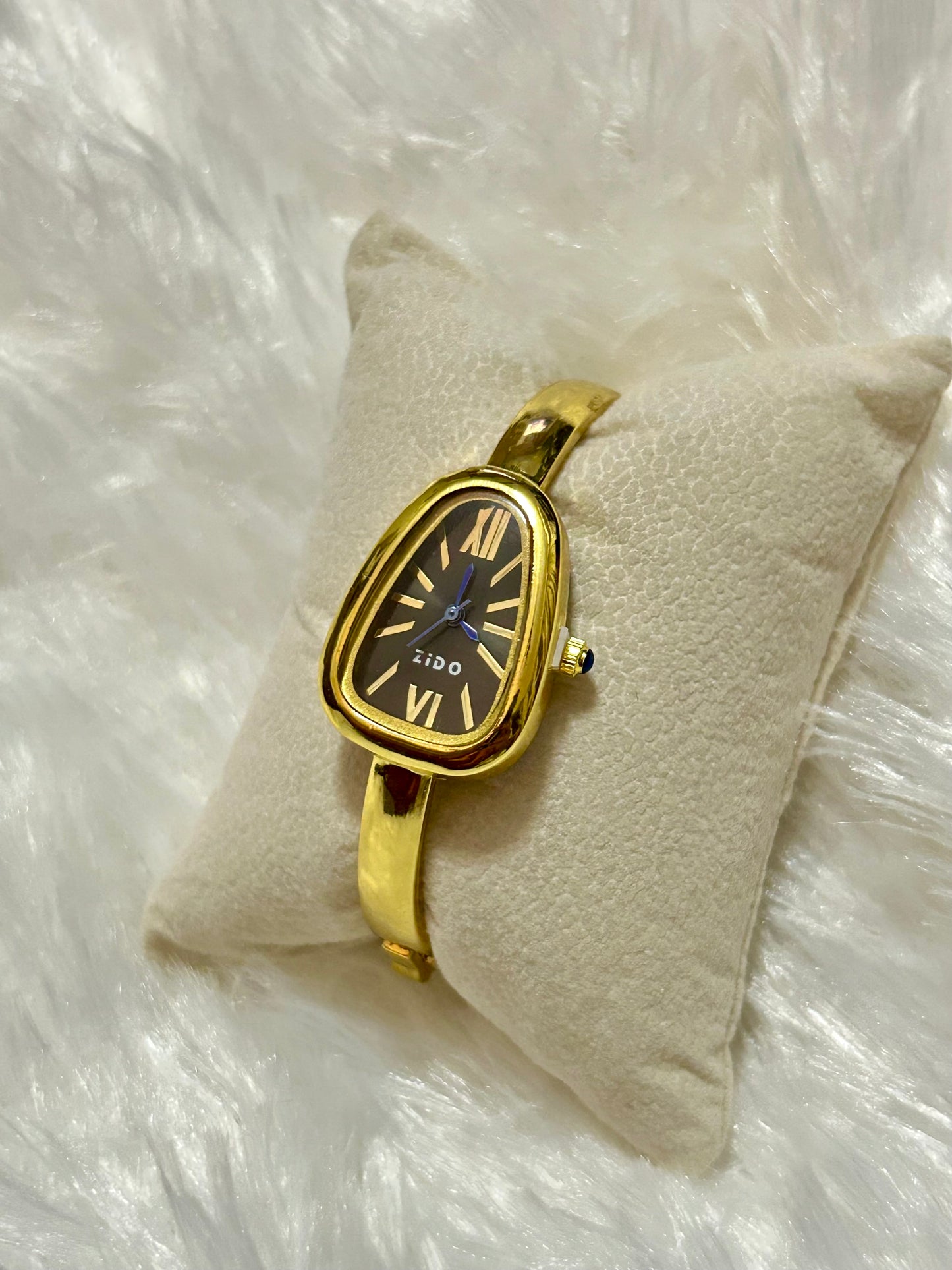 Oval Vintage Kada Style Watch(Black Dial)