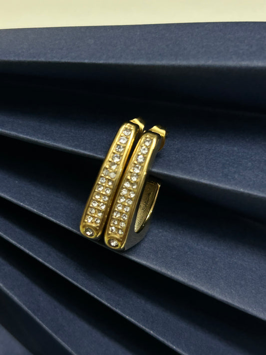 Half Rectangular Hoops
