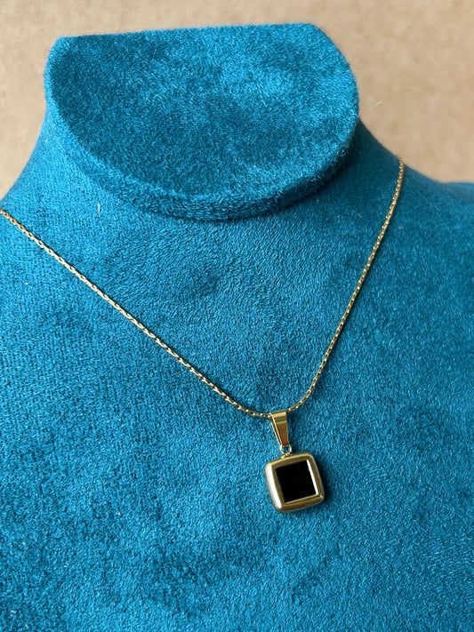 Anti Tarnish Black Onyx Stone Pendant Necklace