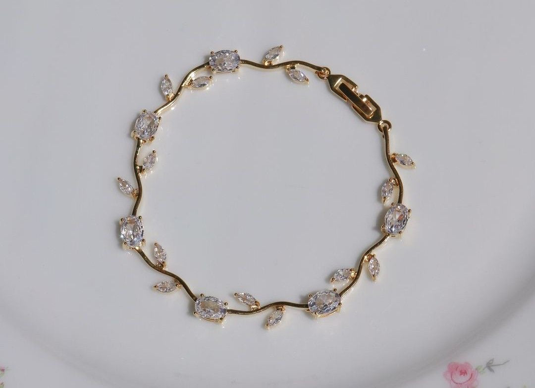 Crystal Tulip Bracelet