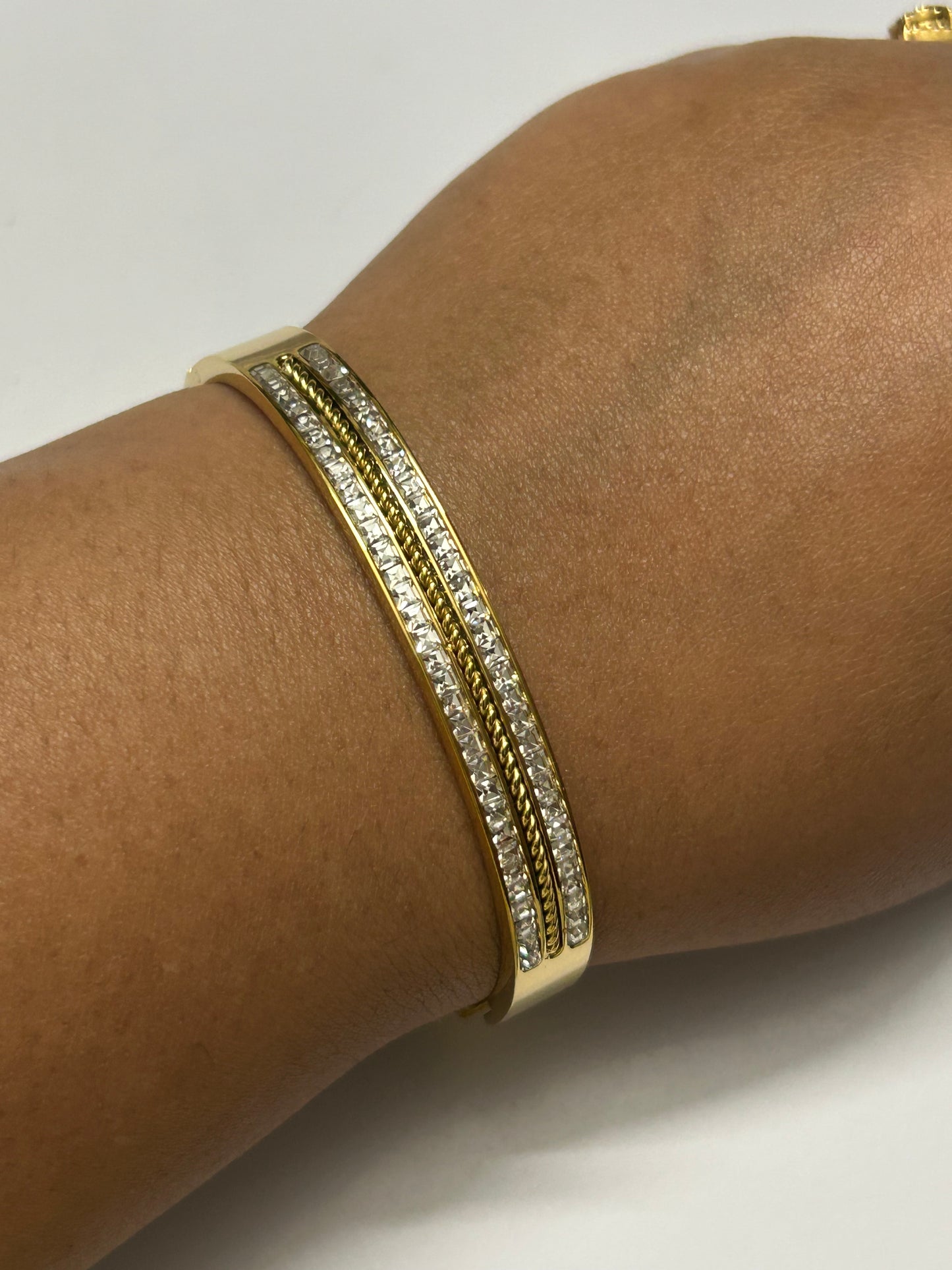 Double Diamond Layered Kada