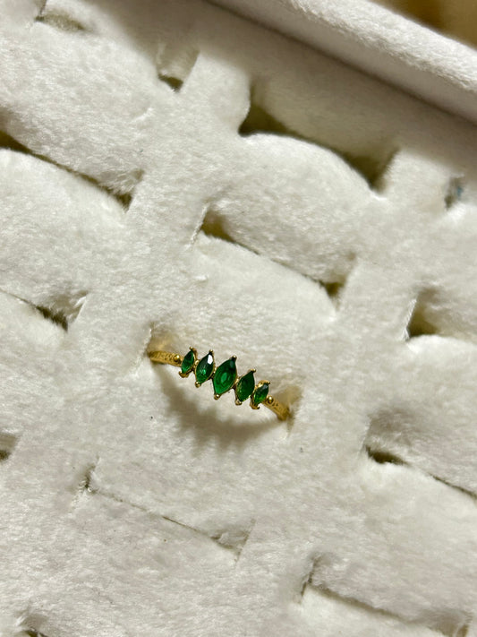 Green Diamonds Adjustable Rings
