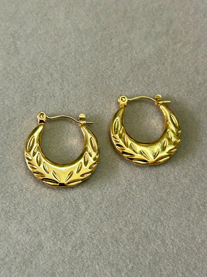 Laurel Textured Hoops