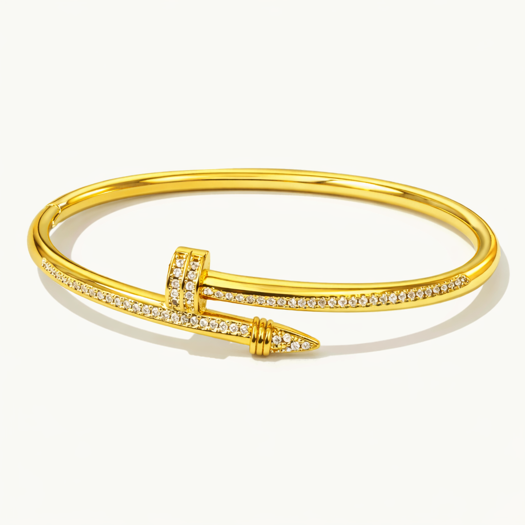 Curved Diamonds Nail Bracelet