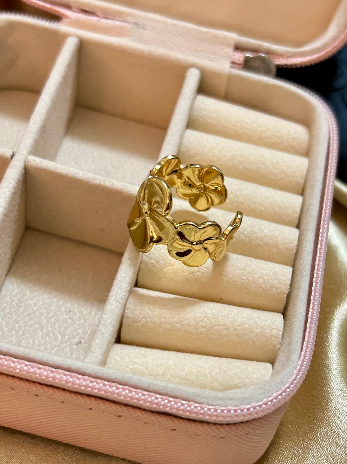 Flower Adjustable Ring