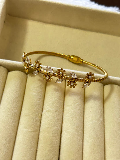 Flower & Leaf Bracelet