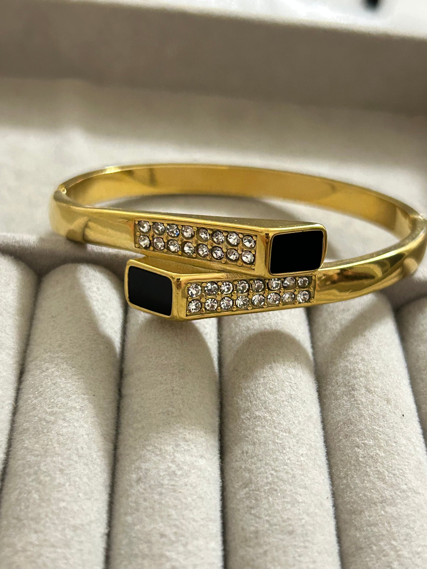 Luxe Black Bracelet
