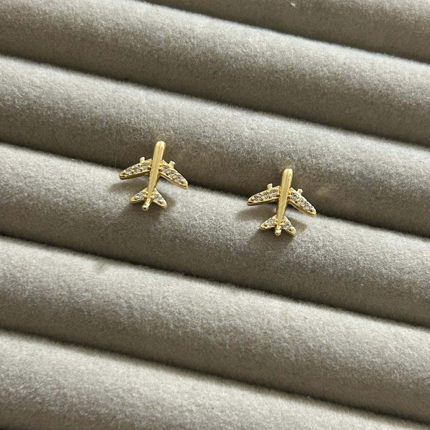 Plane Studs