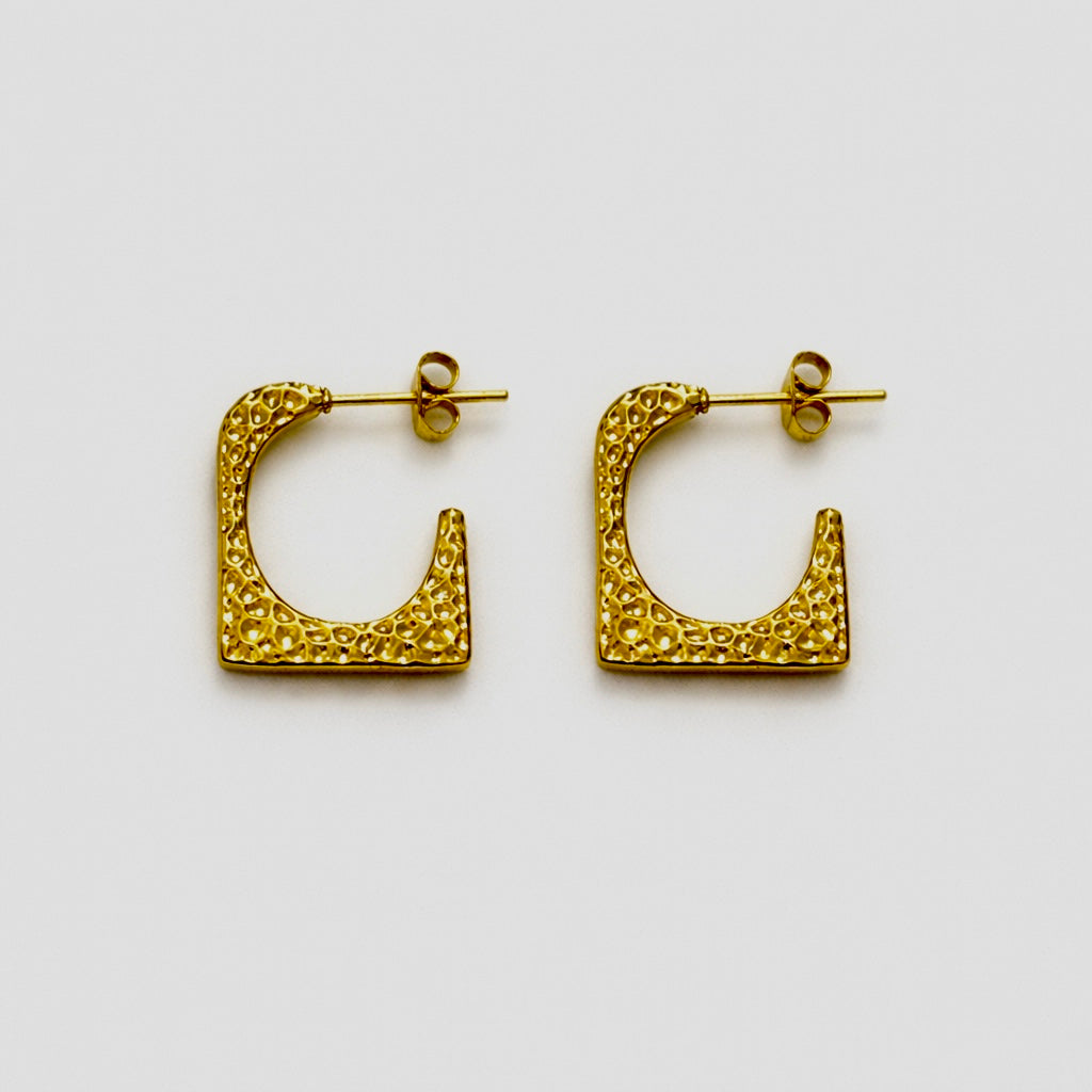 Half Rectangular Studs