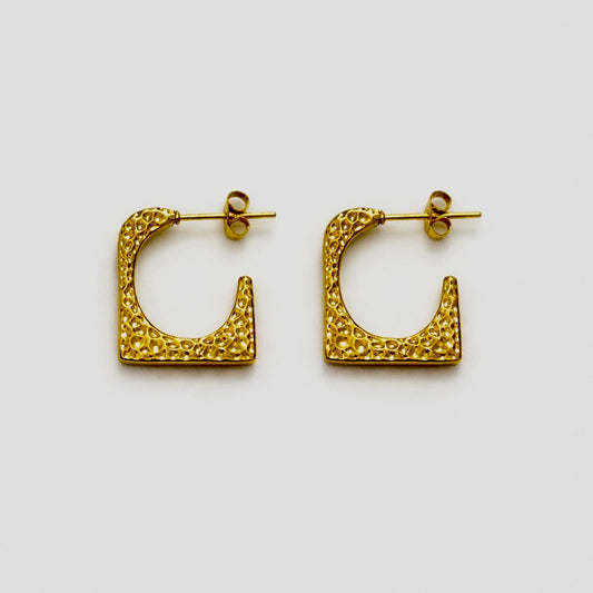 Half Rectangular Studs