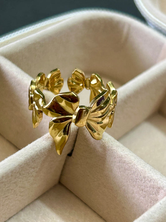 Golden Grace Bow Ring
