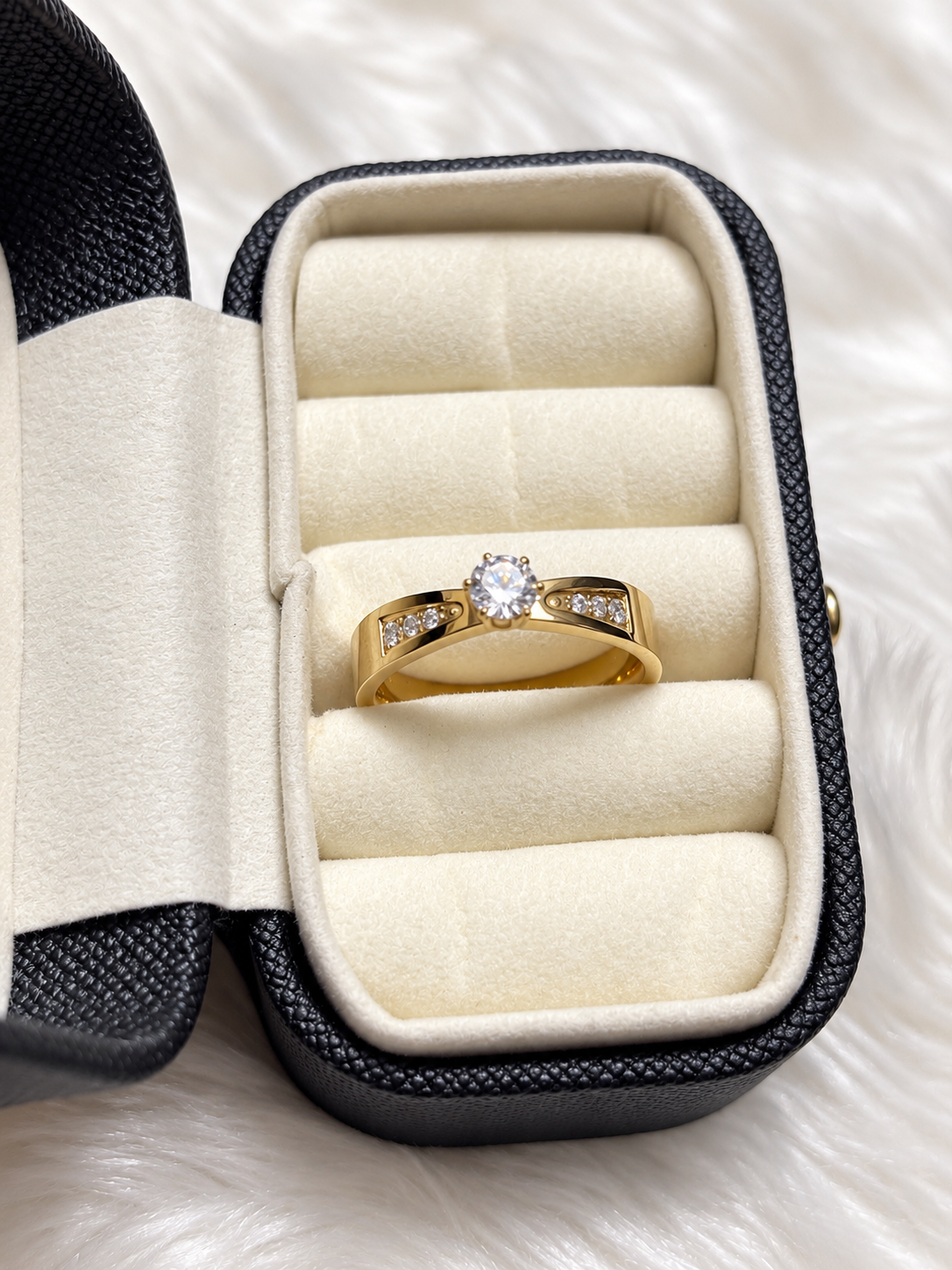 Bella Solitaire Ring