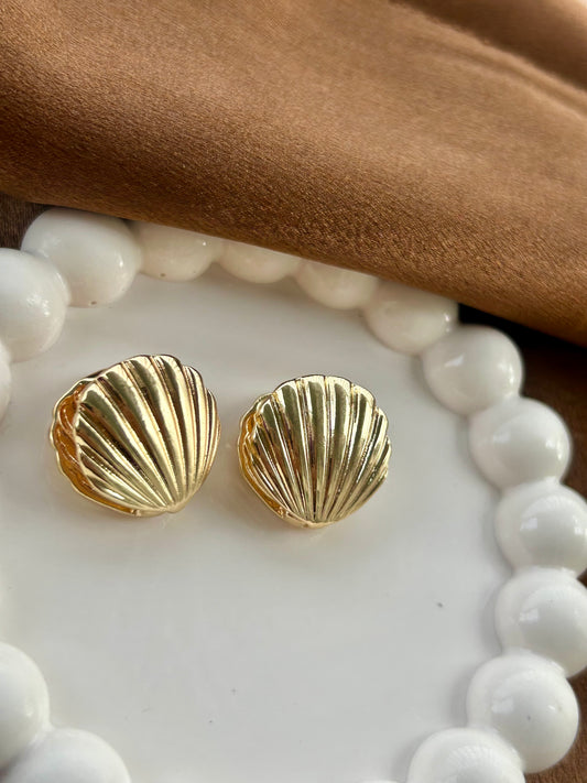 Anti Tarnish Shell Huggie Hoop