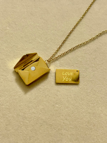 The Love Note Necklace