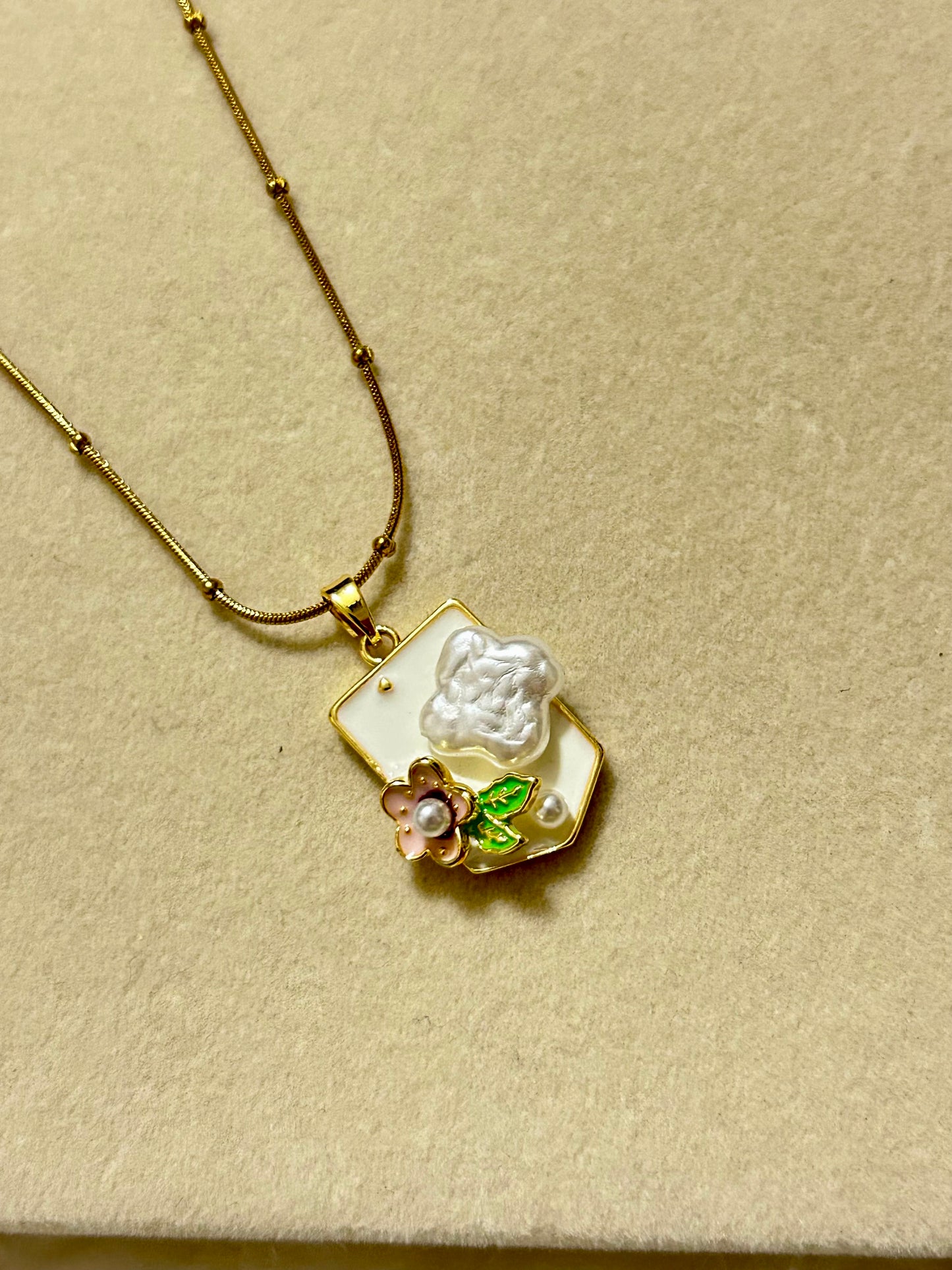 White Floral Necklace